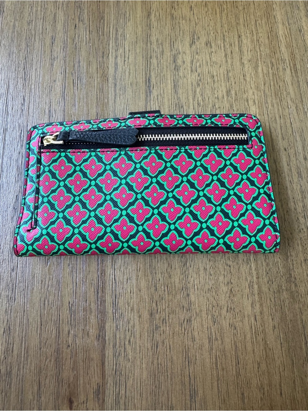 Vera Bradley Silly Mickey Tab Wallet! - Picture 2 of 3